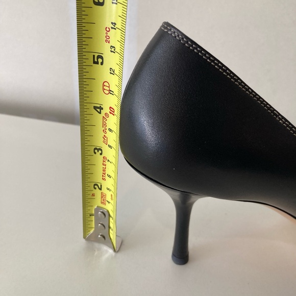 VINTAGE GUCCI FLAWLESS PRE-LOVED BLACK LEATHER GUCCI SIZE 10B HEEL HGT 3 INCHES - Picture 8 of 8